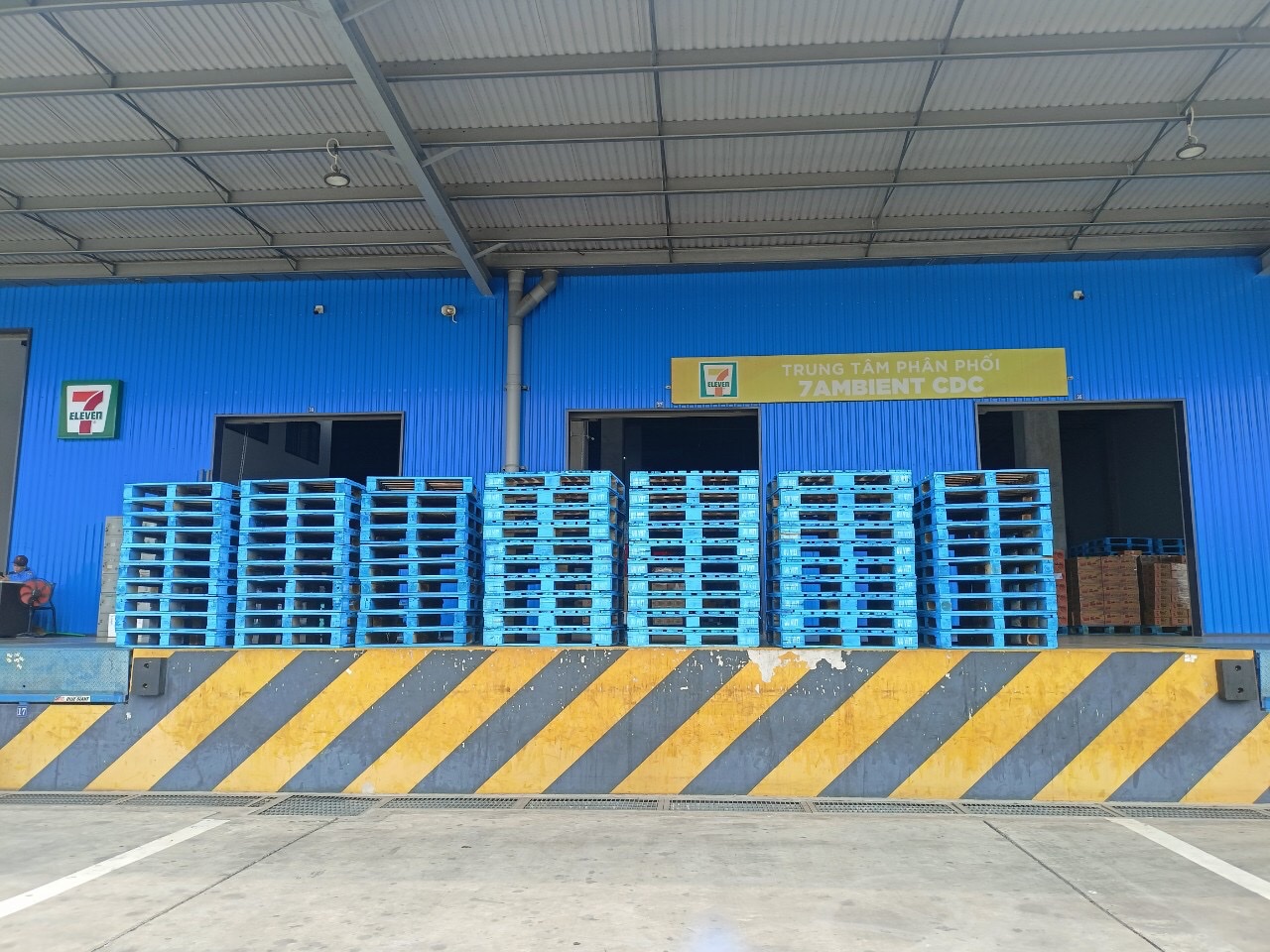 Kho pallet gỗ và nhà máy sản xuất Ưu Việt tại Đồng Nai