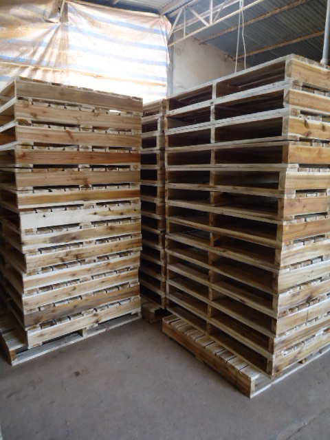 Pallet gỗ 2 hướng nâng <br />1200 x 1200 x 140 (UV-H04)